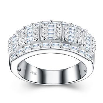 Modern Wide Moissanite Statement Ring - GLIMZI LOOP